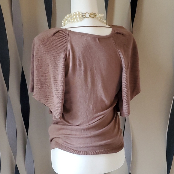 (New) Tan/Brown scoop neck Sweater - Picture 4 of 6